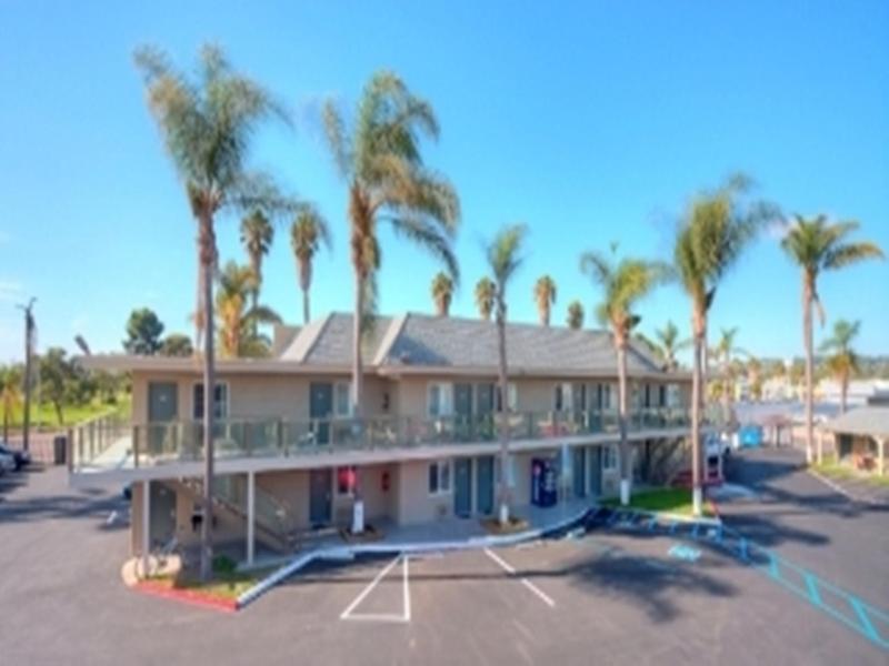 Fairfield Inn & Suites By Marriott San Diego Pacific Beach Exterior photo