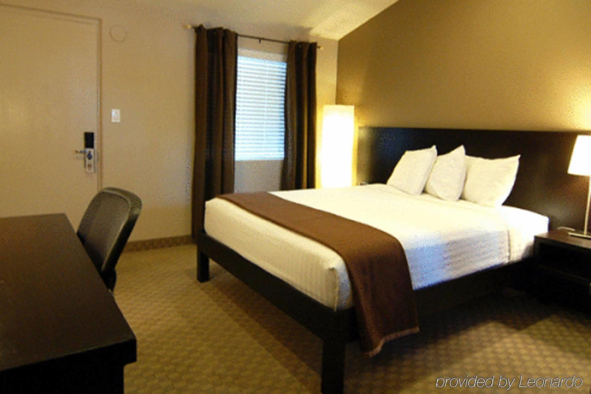 Fairfield Inn & Suites By Marriott San Diego Pacific Beach Room photo